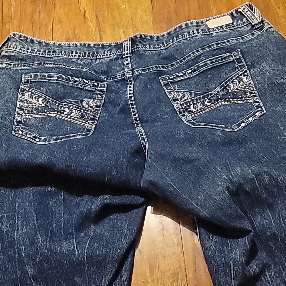Series - Short & Sexy Denim Capri